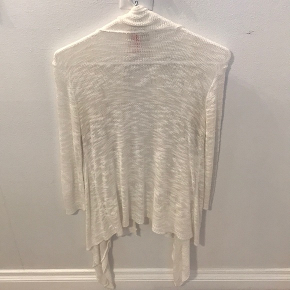 Size M - Picture 2 of 2